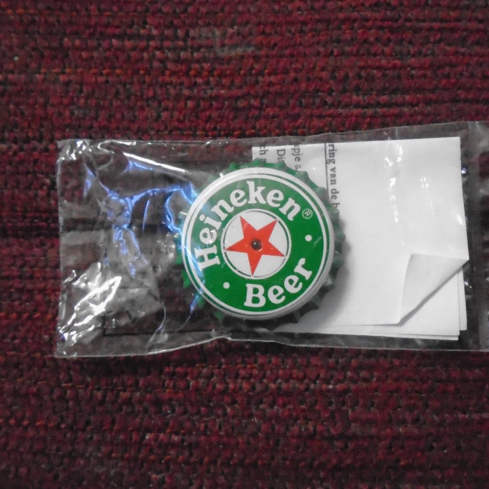 Heineken Beer Cap Lapel Pin Lights